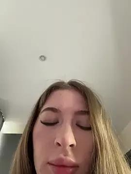 Freechat your_girl_next_door on StripChat