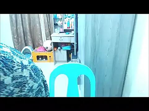 Freechat YourBestGirlX on StripChat