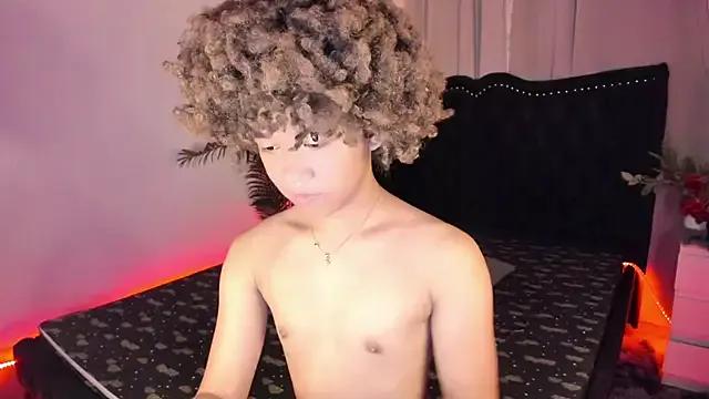 Freechat yourfavdollyxxx on StripChat