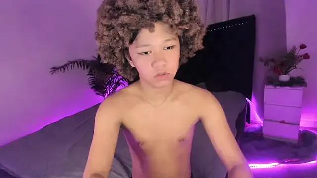 Freechat yourfavdollyxxx on StripChat