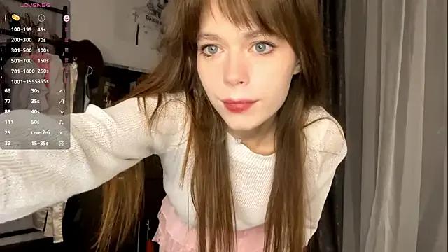 Freechat YourLittleElfie on StripChat