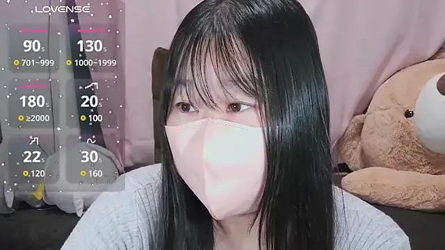 yuinyan3150 on StripChat