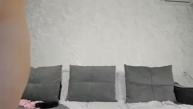 Freechat Yuki_miiii on StripChat