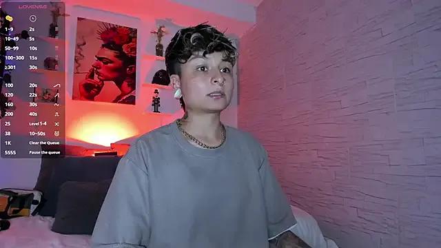 ZuryRamirez_ on StripChat