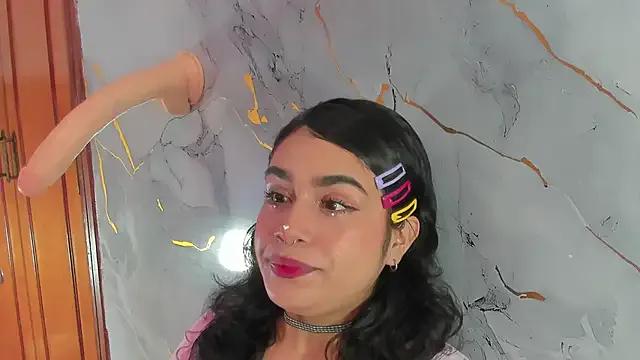 Freechat zyle_boobs on StripChat